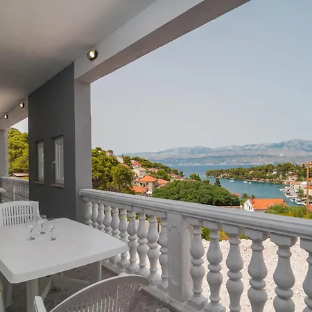 1 Bedroom Beautiful In Supetar-splitska
