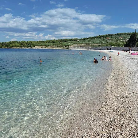 1 Bedroom Beautiful In Supetar-splitska * Splitska
